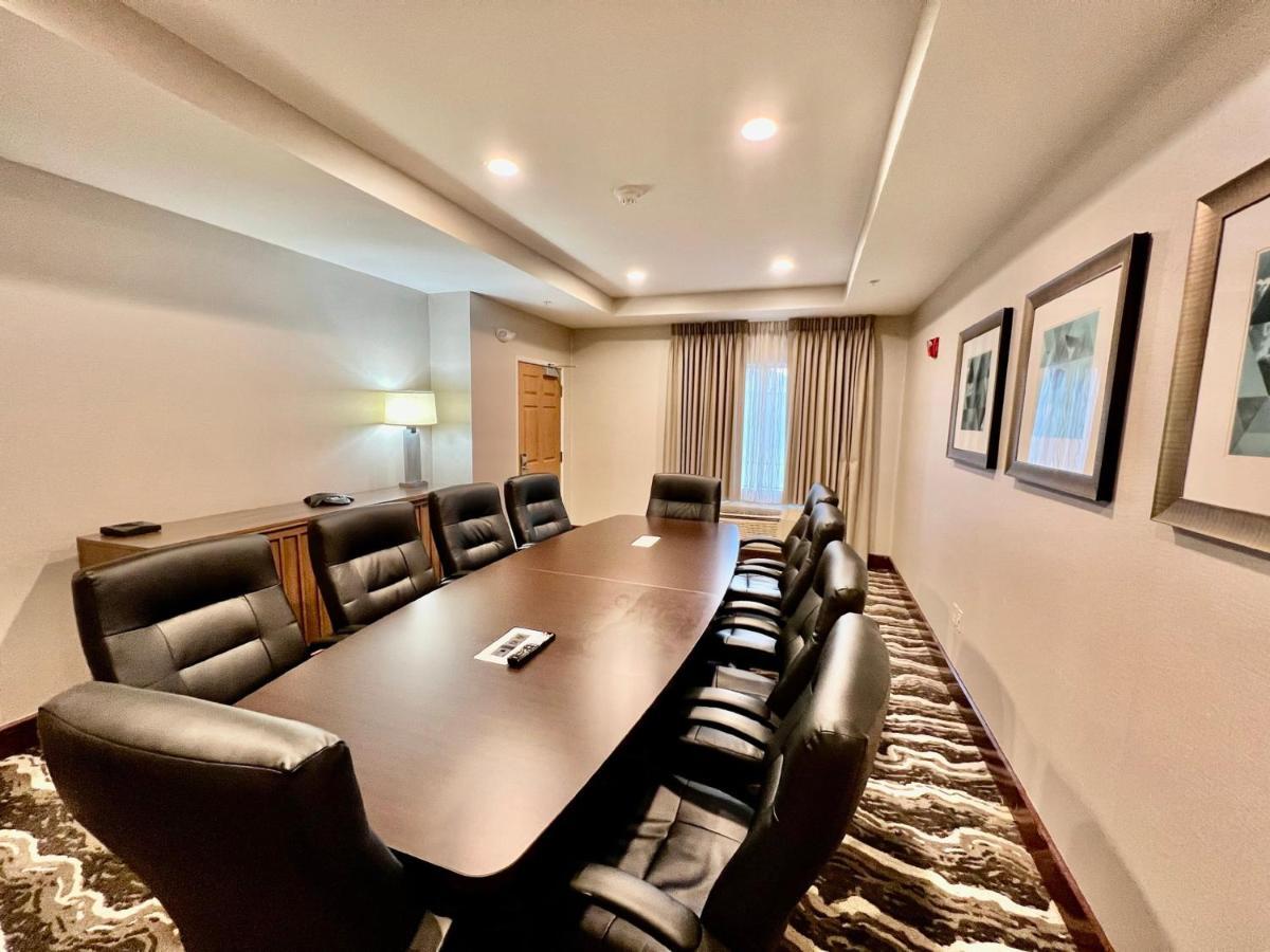 Staybridge Suites Detroit-Novi By Ihg Dış mekan fotoğraf