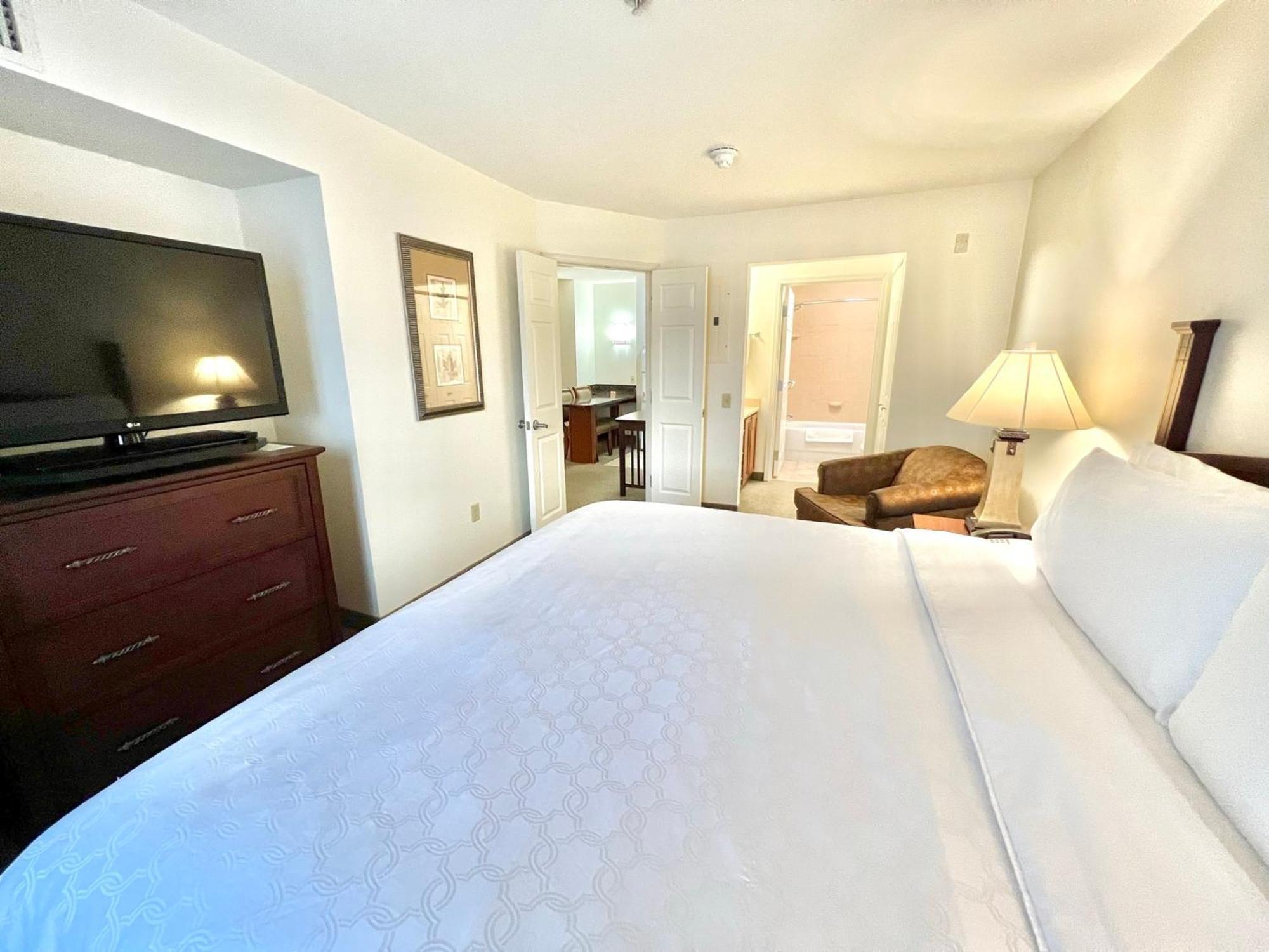 Staybridge Suites Detroit-Novi By Ihg Dış mekan fotoğraf